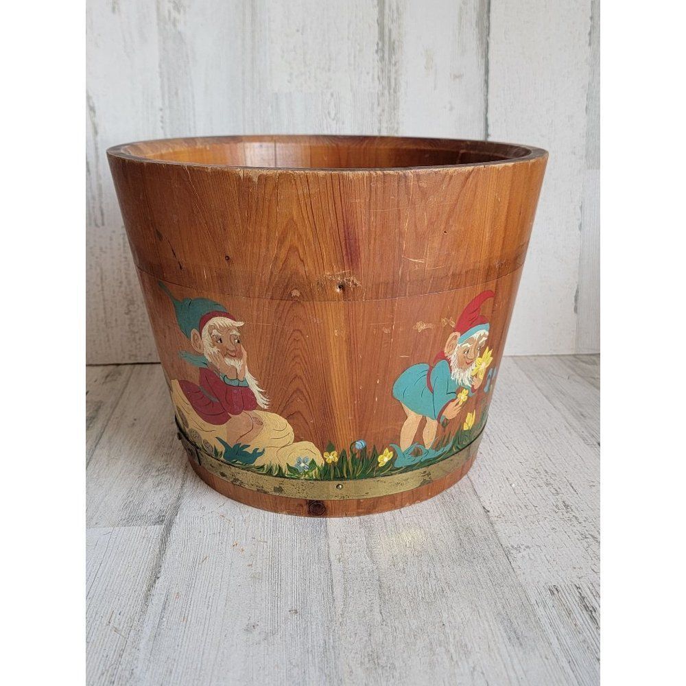 Vintage Woodenware richmond AS IS Gnome bucket flower bunny 1961 rustic‎